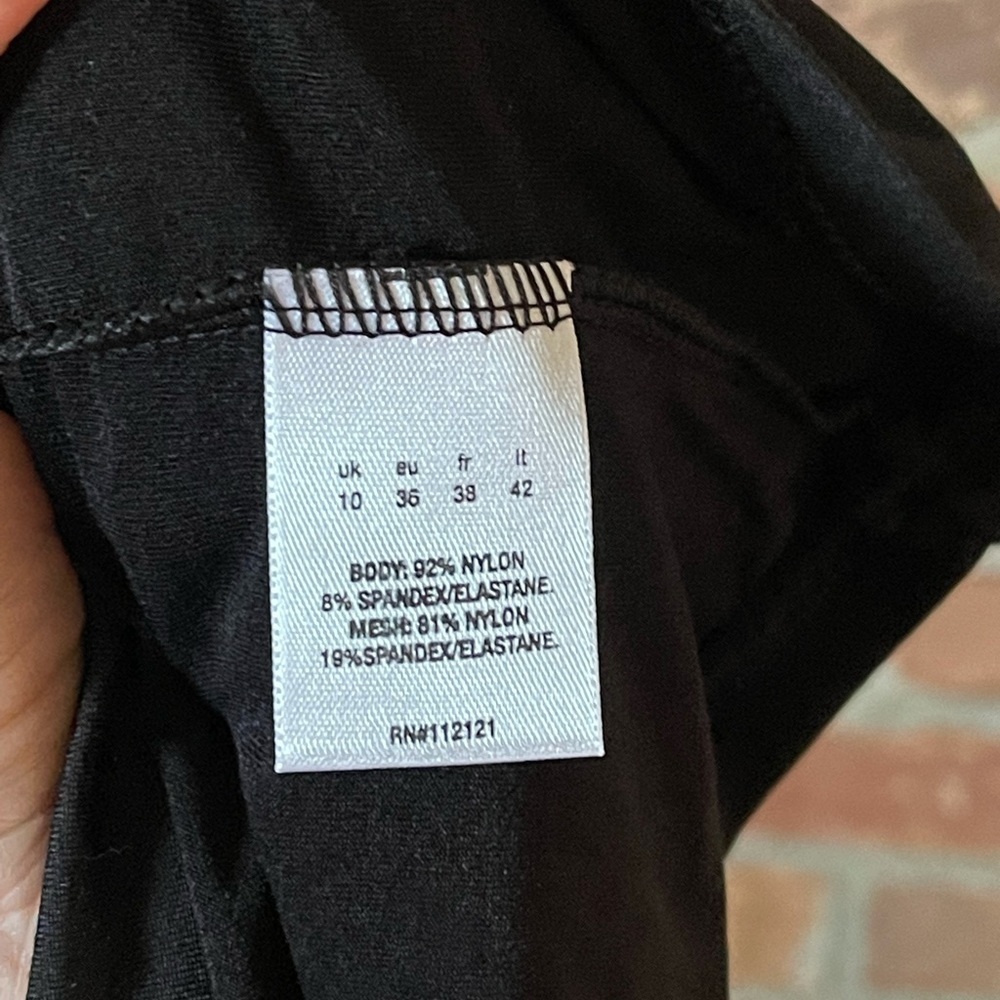 Spanx Active Streamlined Ruched Back Long Sleeve Top - Picture 6 of 6